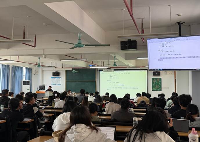 会议室里的人们AI 生成的内容可能不正确。